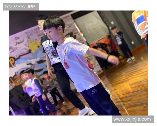 重庆街舞队与杭州街舞队赛后心理素质对比分析与反思